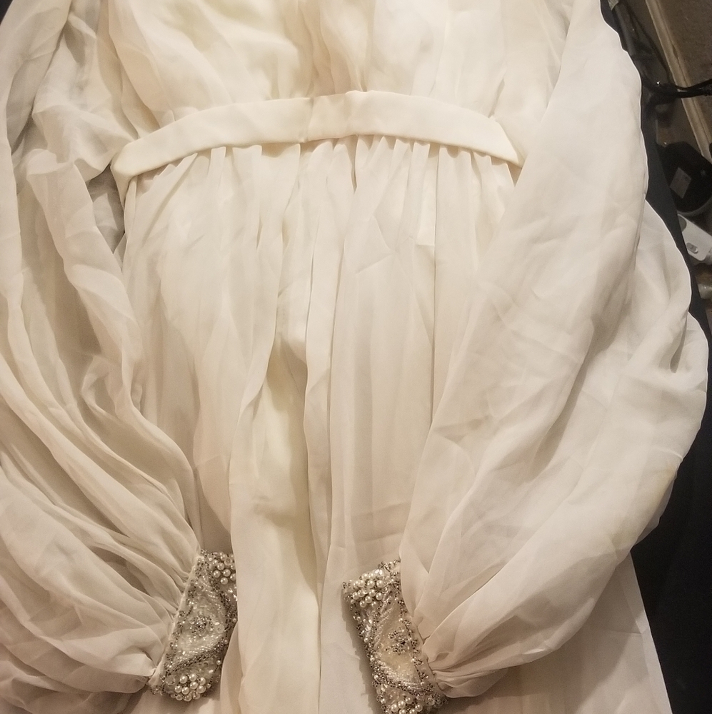 Vintage wedding dress